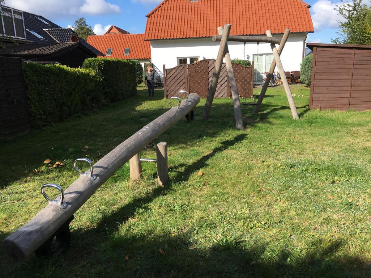 Apartamento Sonnenschein Am Brook Baabe Exterior foto